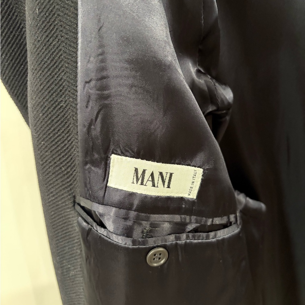 Vintage Giorgio Armani 100% Virgin Wool Overcoat - Picture 6 of 8
